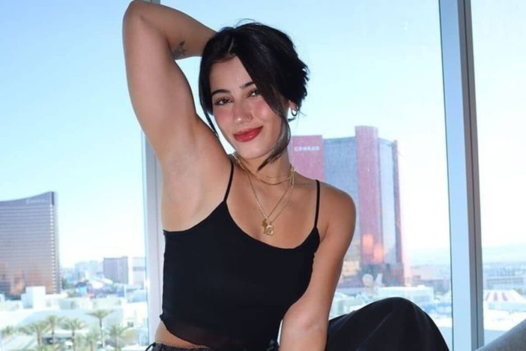 Sara Saffari's Social Media Profile