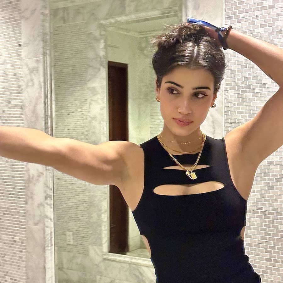 Interesting Facts About Sara Saffari