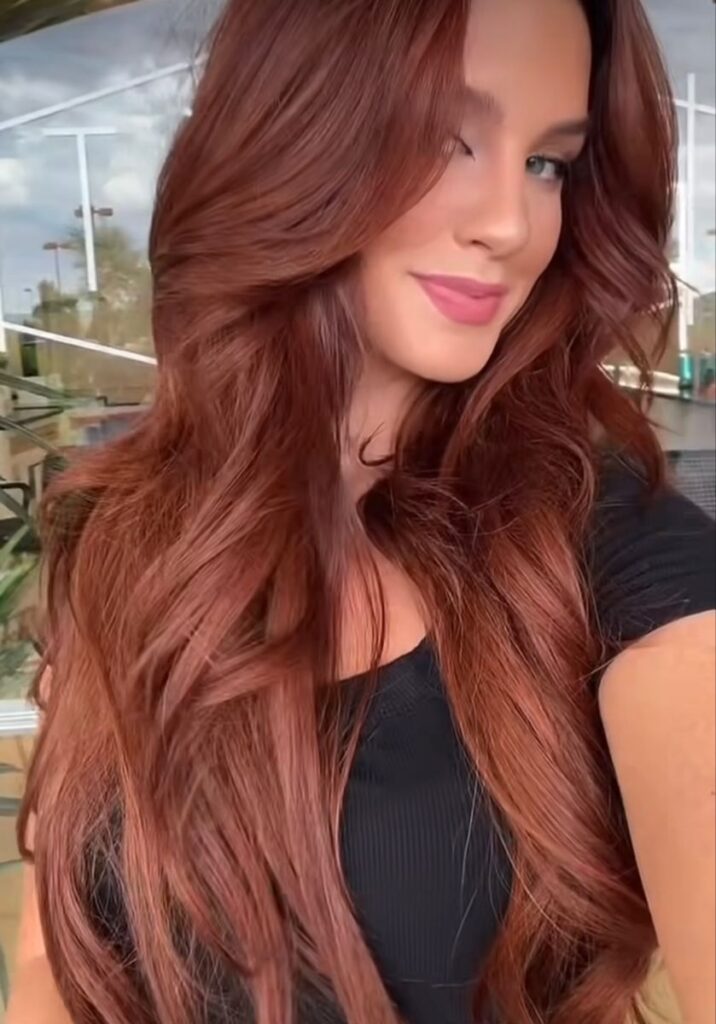 Julia Hatch Social Media