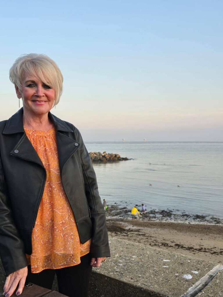Carol Hailstone Height