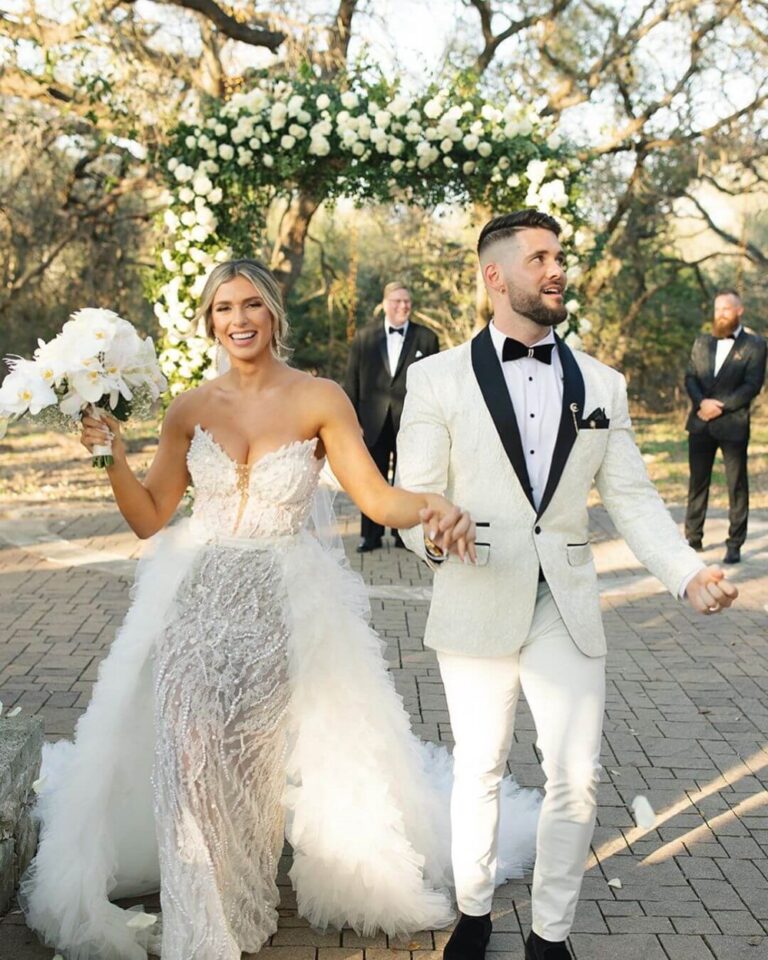 Aaron Abke Wife