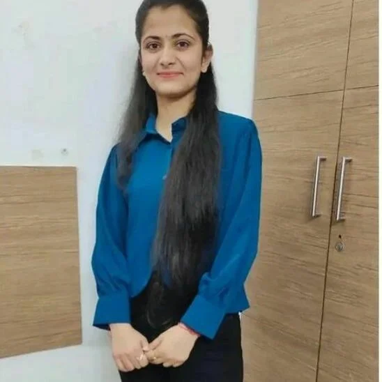  Divya Tanwar Become IAS