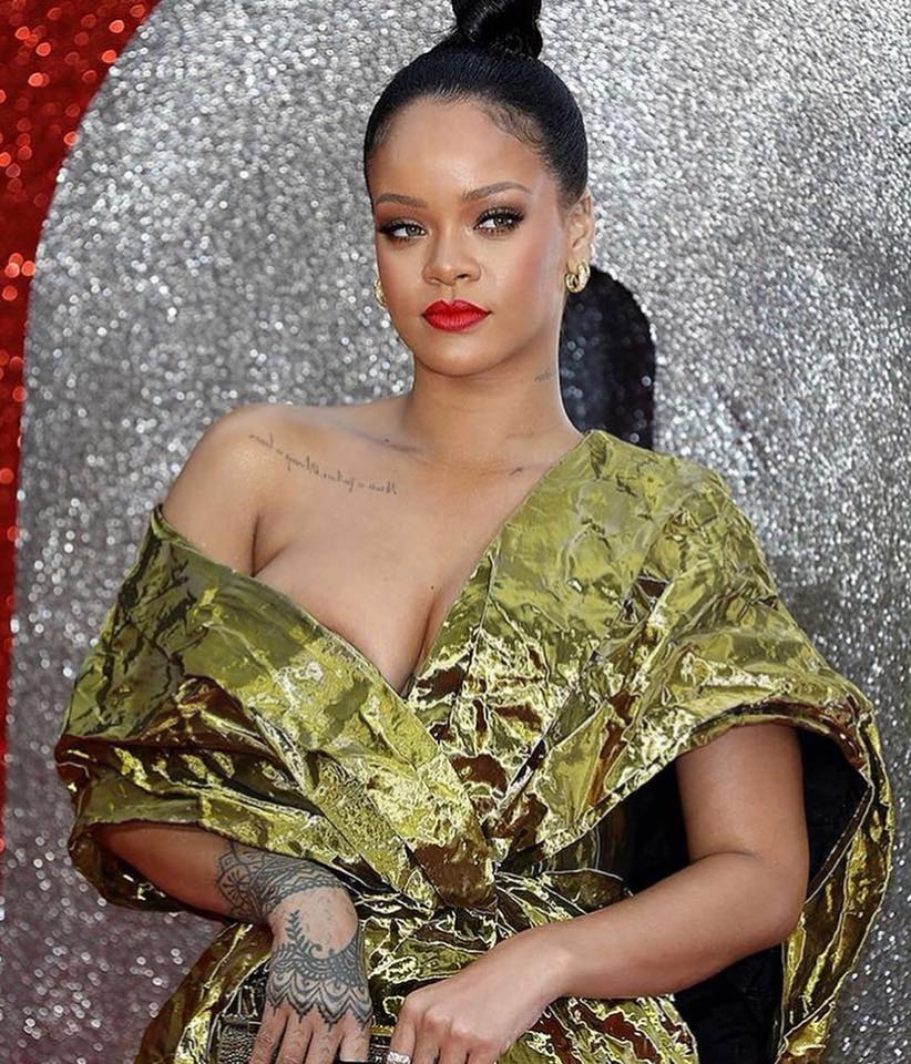Rihanna Biography/Wikipedia