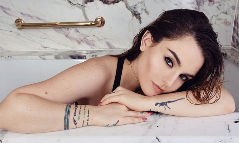 https://www.biographygen.com/wp-content/uploads/2024/08/jojo-4k-ultra-high-definition-wallpaper-preview-1.jpg