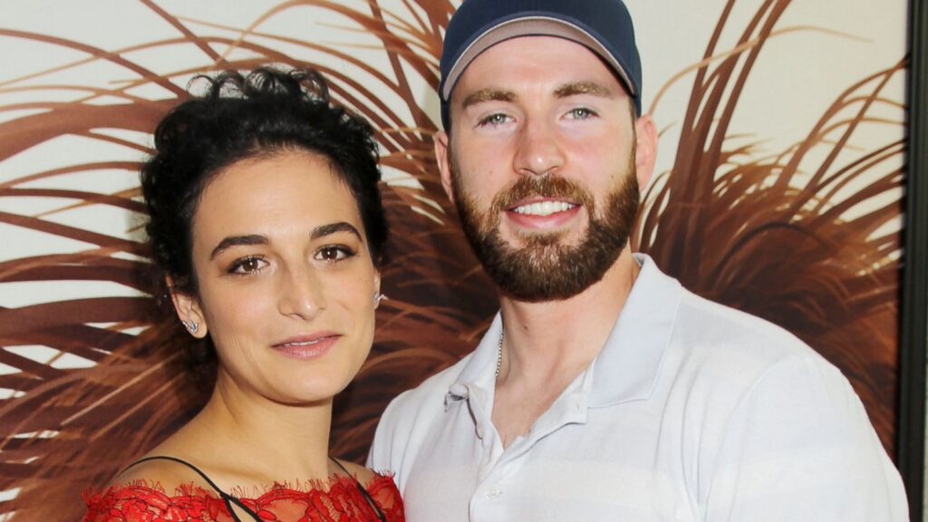 Chris Evans Girlfriend Jenny Slate