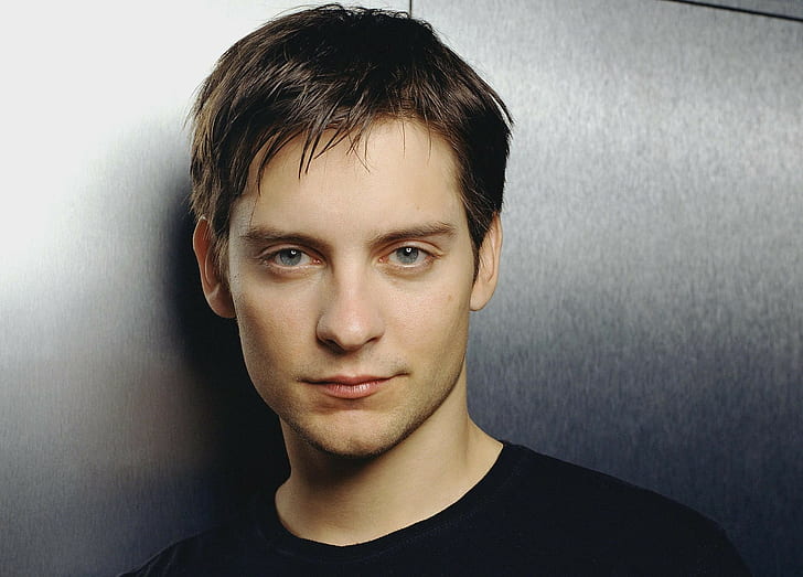 Tobey Maguire Biography