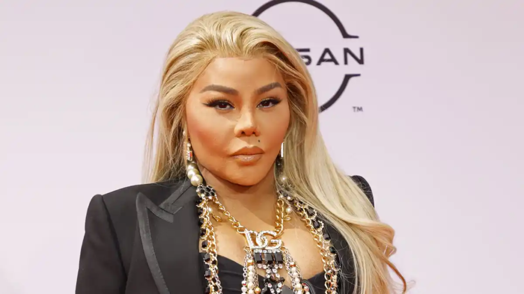 Lil Kim Early Life 