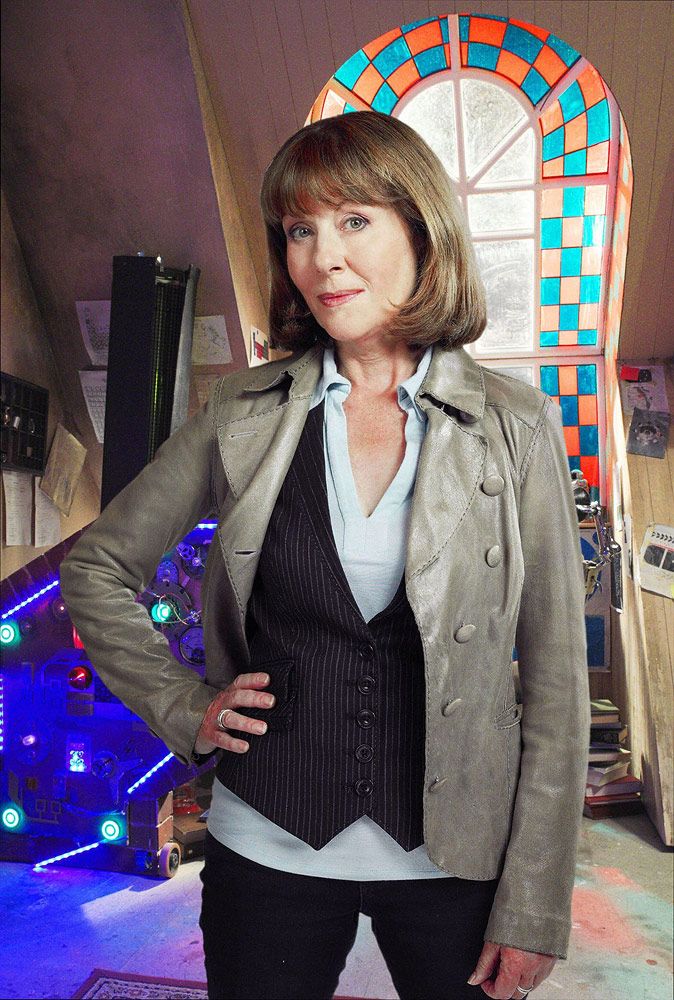 Elisabeth Sladen Height & Weight