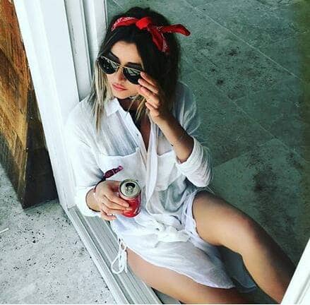 Eleanor Calder Biography Height Age Family Boyfriend and Net Worth Eleanor Calder Social Media