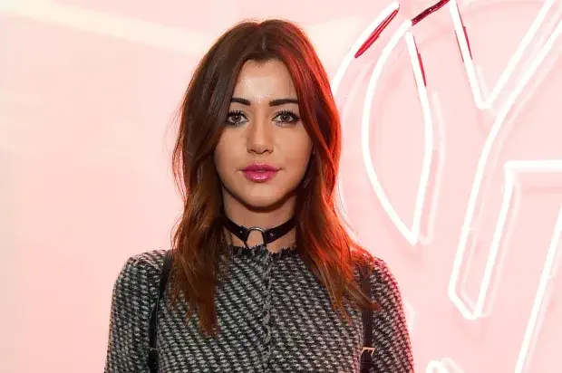 Eleanor Calder Biography Height Age Family Boyfriend and Net Worth Eleanor Calder Biography