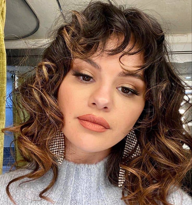 Curls that are tousled