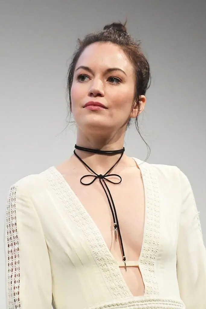 Britt Lower Biography/Wiki