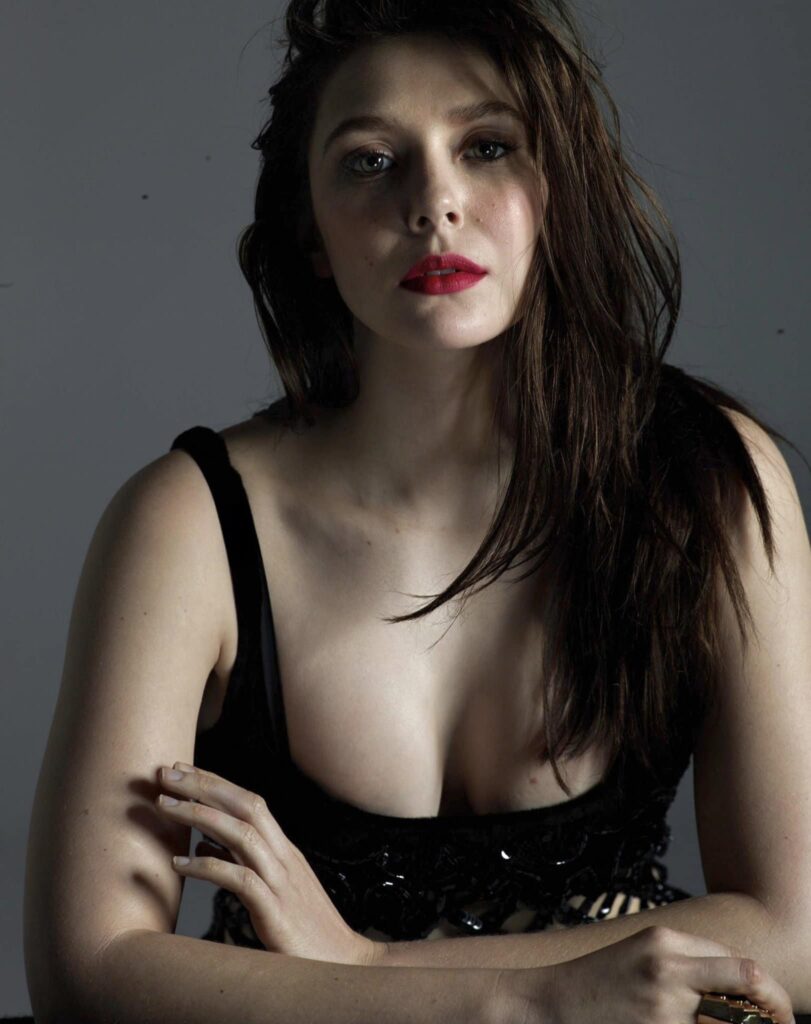 Elizabeth Olsen Personal Life