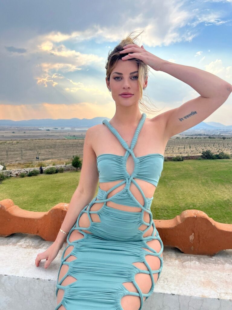 Hannah Stocking Net Worth $6 Million
