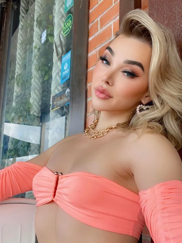 Emma Rose Net Worth $2 Million