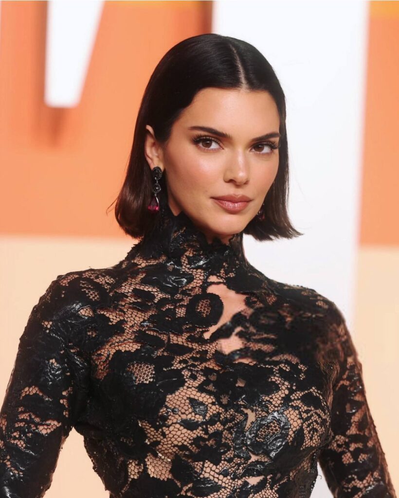 Kendall Jenner Wiki, Height, Age, Family, Boyfriend, Net Worth and Career Kendall Jenner TV Career And Modeling Career