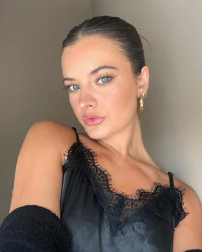 Brooke Hyland Net Worth $500,000