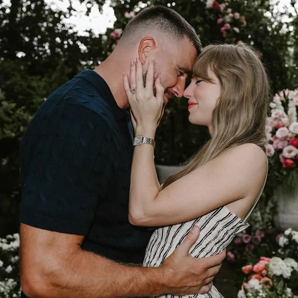 Did Travis Kelce Propose to Taylor Swift on Stage?