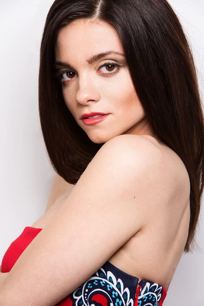 Lauren LaVera Net Worth $1.5 and $2 Million