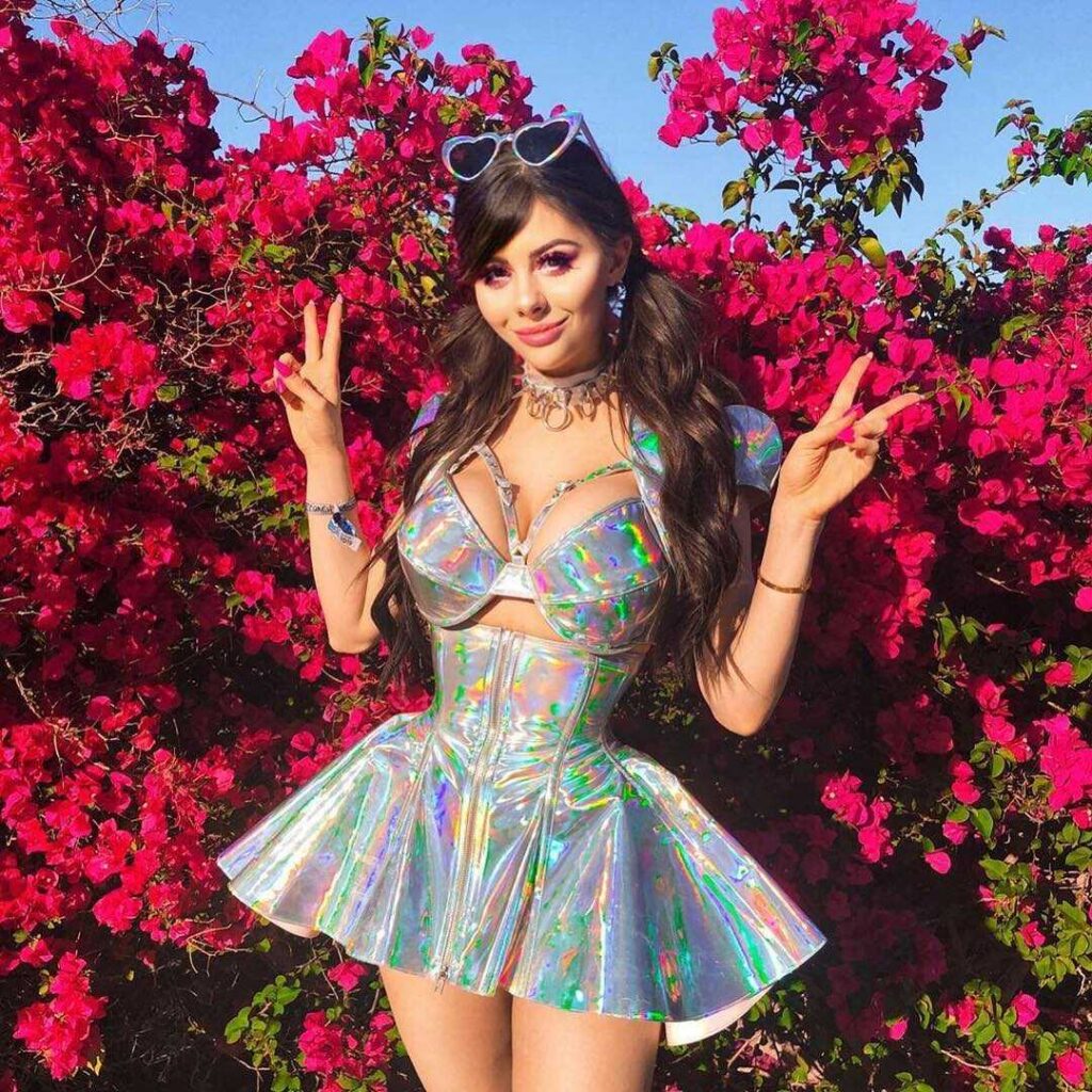 AzzyLand Height, Weight and Physical Appearance