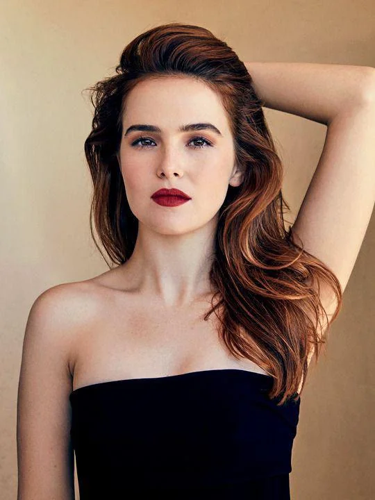 Zoey Deutch Net Worth