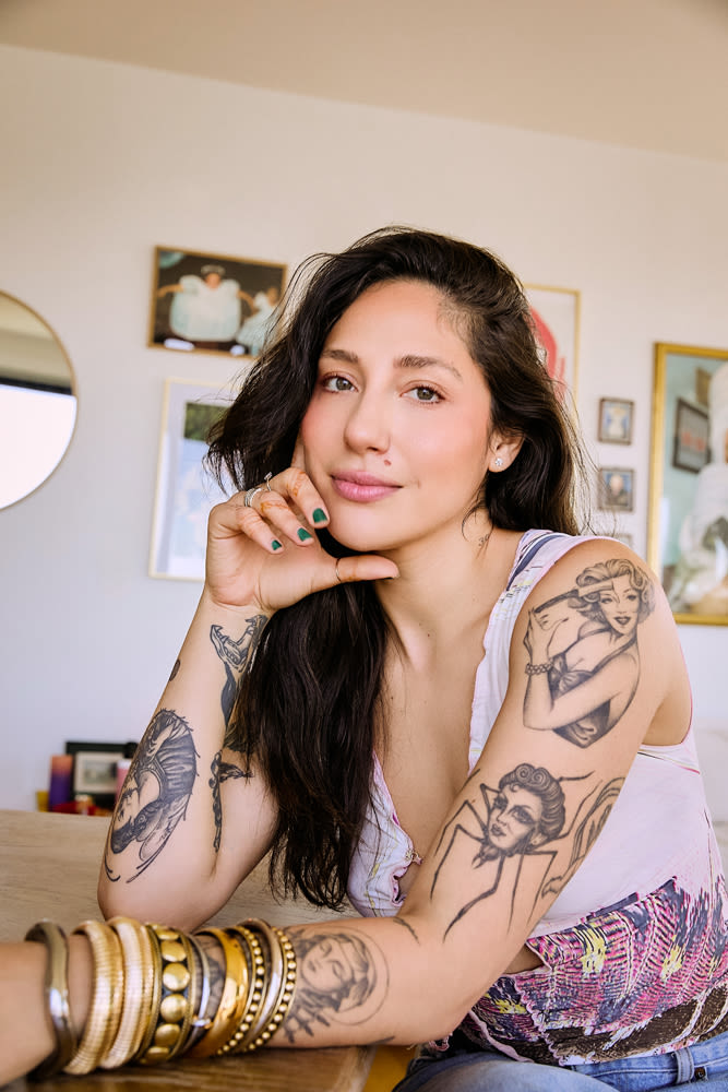 Tefi Pessoa Net Worth, Wiki, Height, Age, Family, Husband and Career Tefi Pessoa Net Worth $700,000 to $5 Million