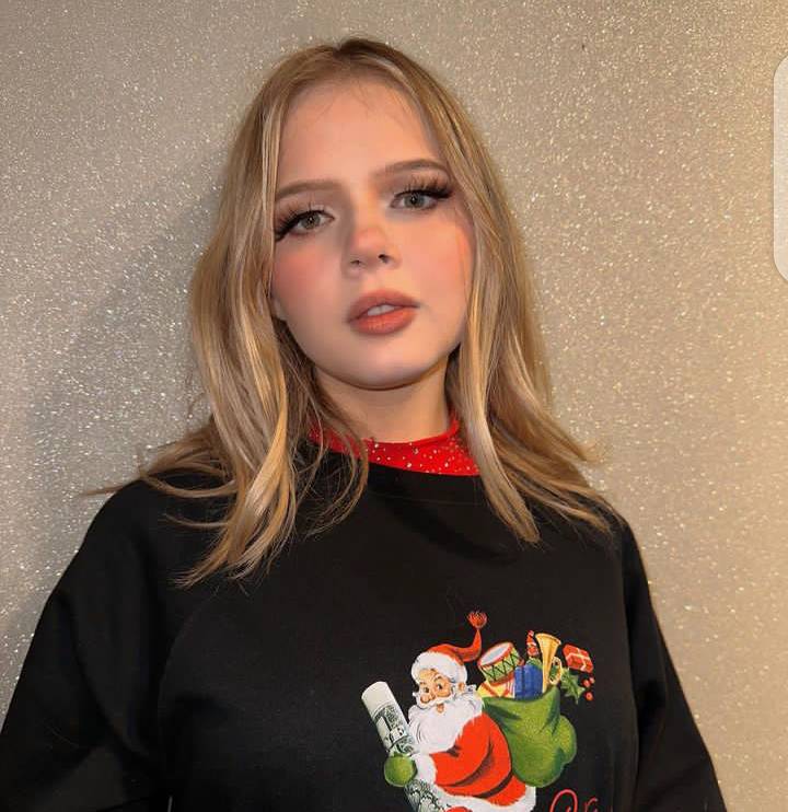 Coco Lovelock Personal Life