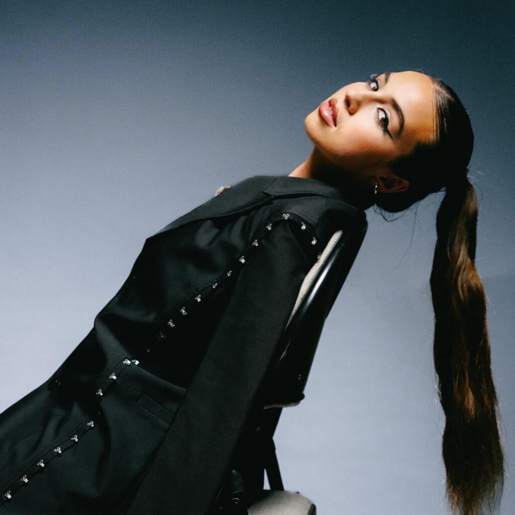 Enola Bedard Net Worth, Wiki, Height, Age, Family, Husband and Career Enola Bedard Net Worth $1 to $6 Million USD