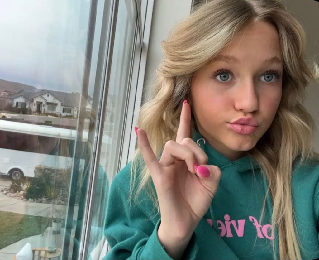 PaisLee Nelson Style