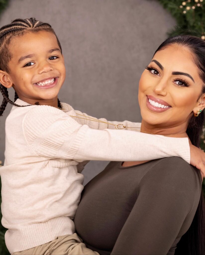 La Reina Shaw Children