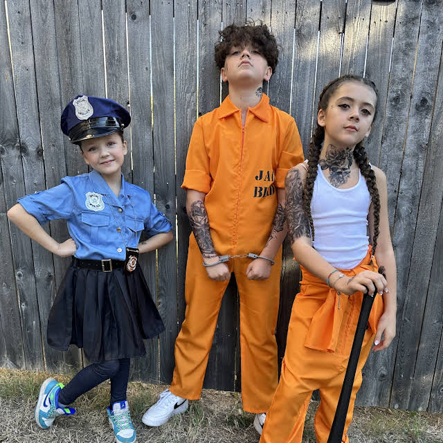 Faye Knightly Siblings