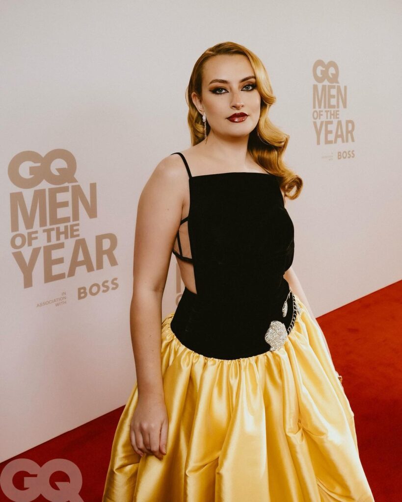 Amelia Dimoldenberg Net Worth, Wiki, Height, Age, Family, Husband and Career Dimoldenberg has successfully expanded her career beyond YouTube.