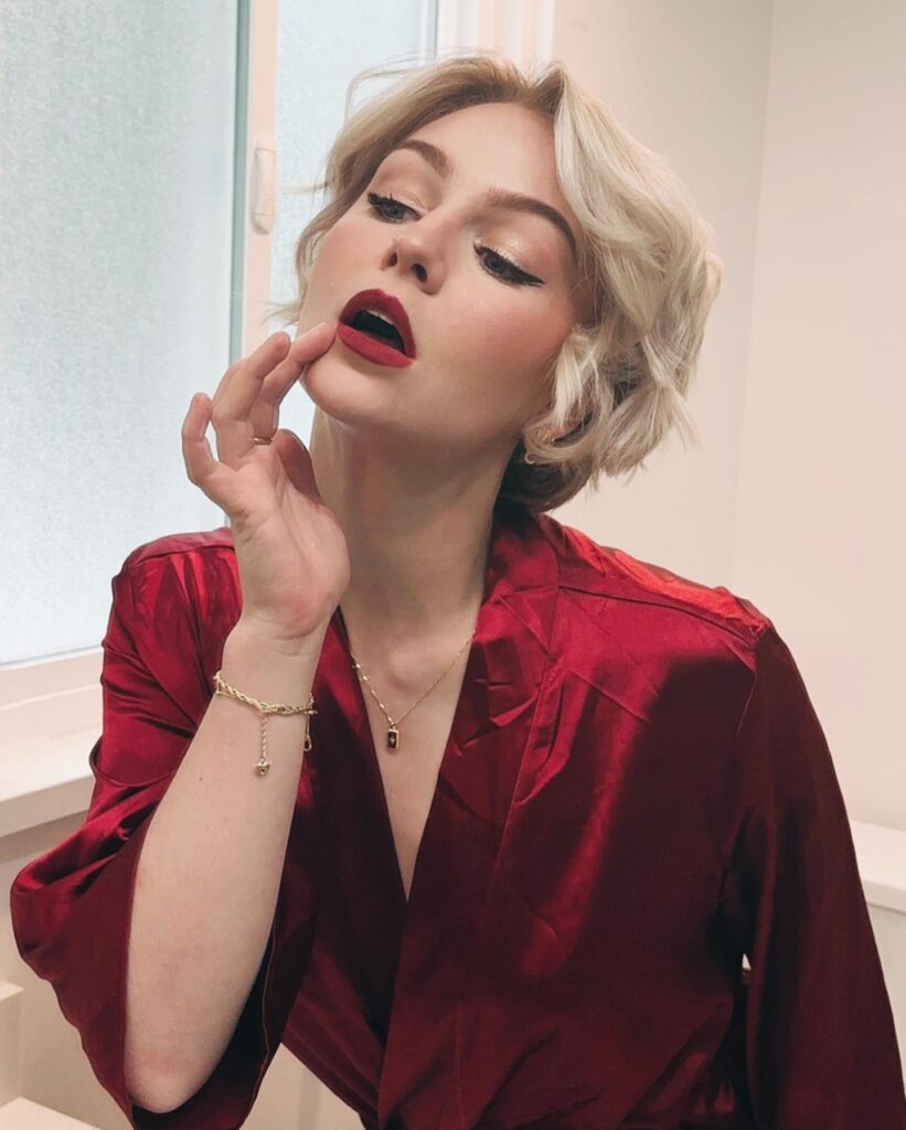 Kris Collins Net Worth, Wiki, Height, Age, Family, Husband and Career Kris Collins has ventured into the world of podcasting.