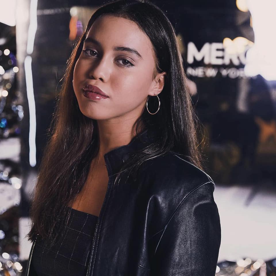 As of mid-2024, Asia Monet Ray appears to be single. 