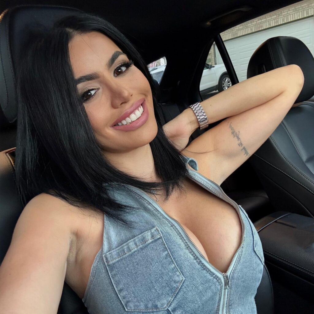 Larissa Lima Net Worth, Wiki, Height, Age, Family, Husband and Career Larissa Lima stands at 5 feet 7 inches (170 cm) tall and weighs around 128 lbs (58 kg).