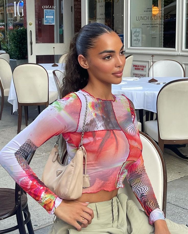 Sandra has public scrutiny forums such as Lipstick Alley