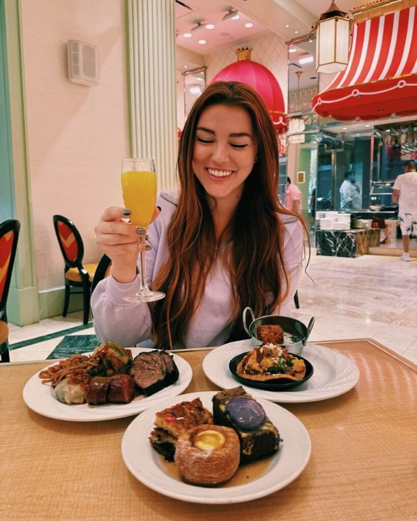 Karissa Eats Net Worth, Wiki, Height, Age, Family, Husband and Career Karissa Eats Personal Life