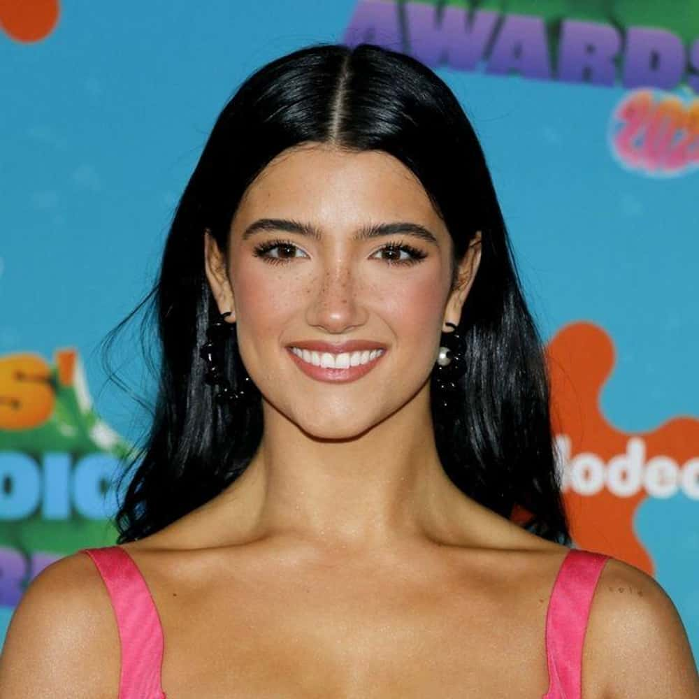 The Most Stunning Brunette TikTok Hot Girls of 2025 https://www.biographygen.com/wp-content/uploads/2025/11/njrrvn.jpg