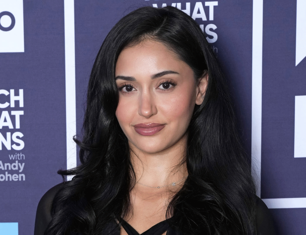 The Most Stunning Brunette TikTok Hot Girls of 2025 https://www.biographygen.com/wp-content/uploads/2025/11/njrrvn.jpg