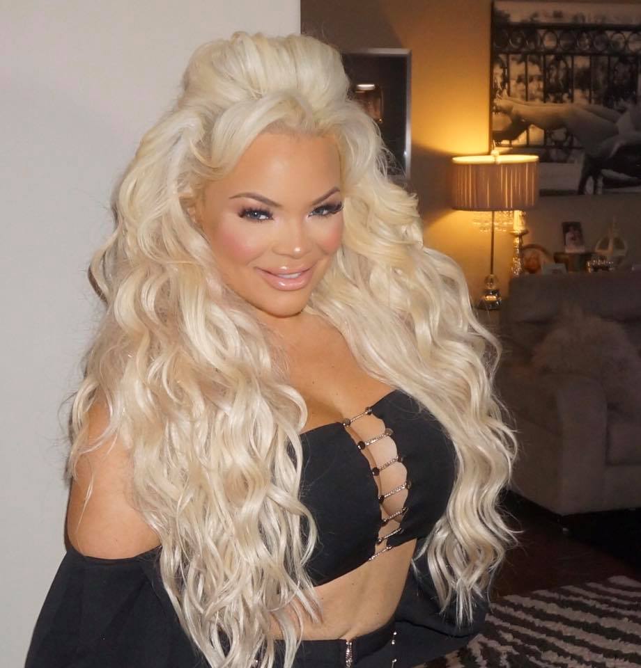 Trisha Paytas Net Worth, Wiki, Height, Age, Family, Husband and Career Trisha Paytas is 5 feet 4 inches tall and weighs about 86 kg.