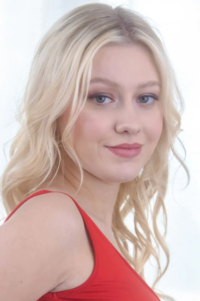 Skyler Storm Net Worth, Wiki, Height, Age, Family, Boyfriend and Career Skyler Storm Net Worth $560,000 K