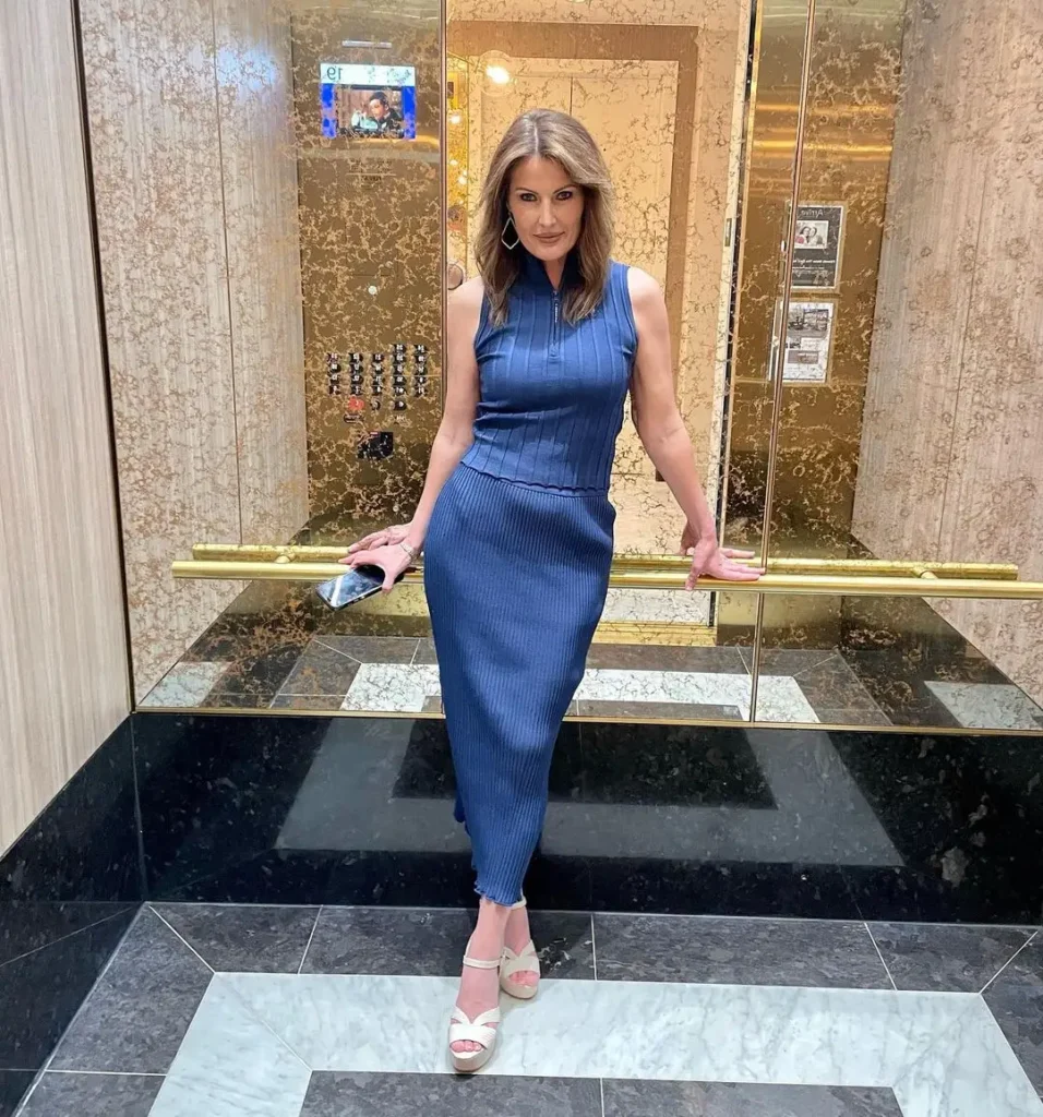 Sheri Nicole Net Worth, Wiki, Height, Age, Family, Husband and Career Sheri Nicole 5 feet 7 inches tall and weighs about 59 kg.