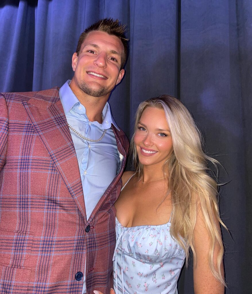 Camille Kostek Net Worth, Wiki, Height, Age, Family, Boyfriend and Career Camille Kostek is not married. Since 2015, she has been going steady with a football player called Rob Gronkowski.