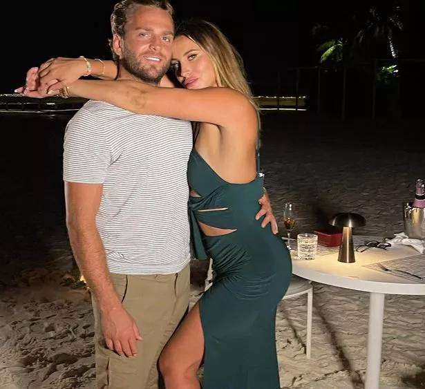 Ferne McCann Net Worth, Wiki, Height, Age, Family, Husband and Career Ferne McCann is currently engaged. Ferne is planning to marry Lorri Haines.