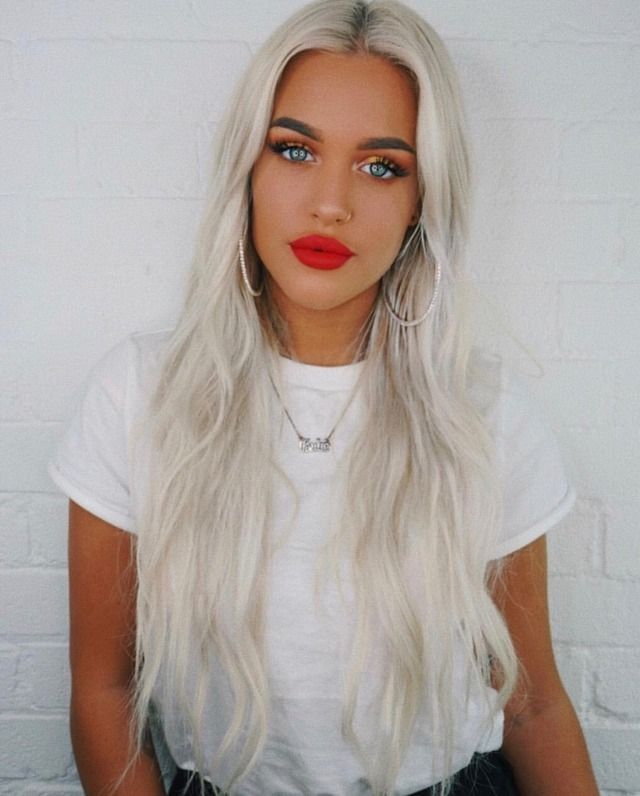 Lottie Tomlinson Net Worth, Wiki, Height, Age, Family, Boyfriend and Career Lottie Tomlinson never been married but is going to marry Lewis Burton.
