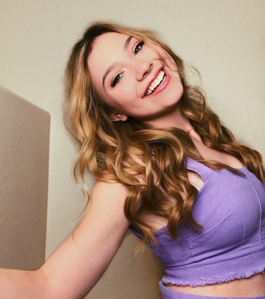 Sasha Morga Net Worth, Wiki, Height, Age, Family, Boyfriend and Career Sasha Morga was born in the United States on August 12, 2002.
