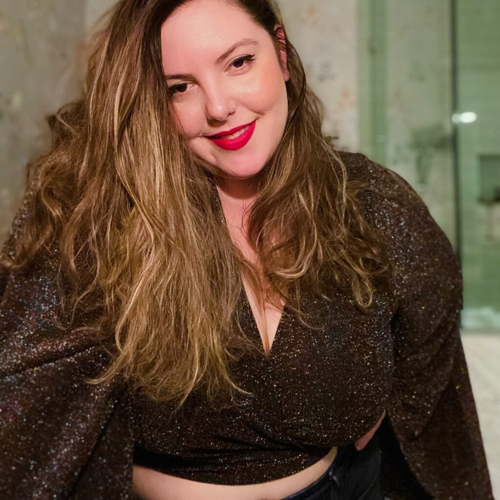 Mary Lambert Net Worth, Wiki, Height, Age, Family, Husband and Career Mary put out her first studio album, Heart On My Sleeve, on Oct 14, 2014, with Capitol Records.