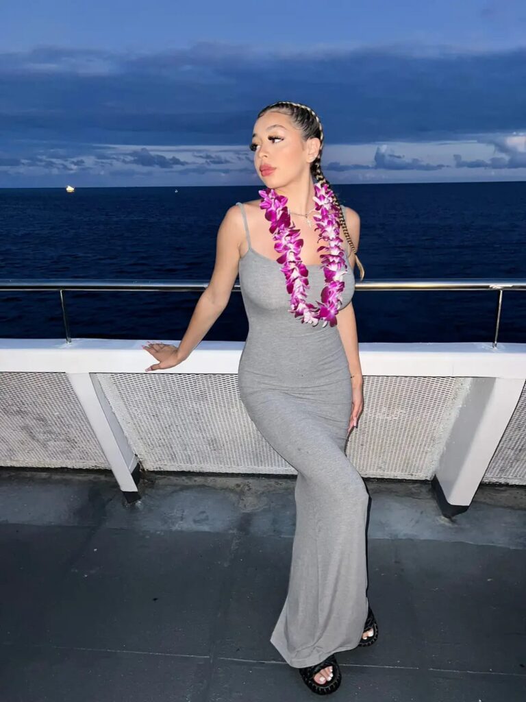 Britney GnB Net Worth, Wiki, Height, Age, Family, Boyfriend and Career Britney GnB is about 5 feet and 1 inch tall and weighs around 48 kg.