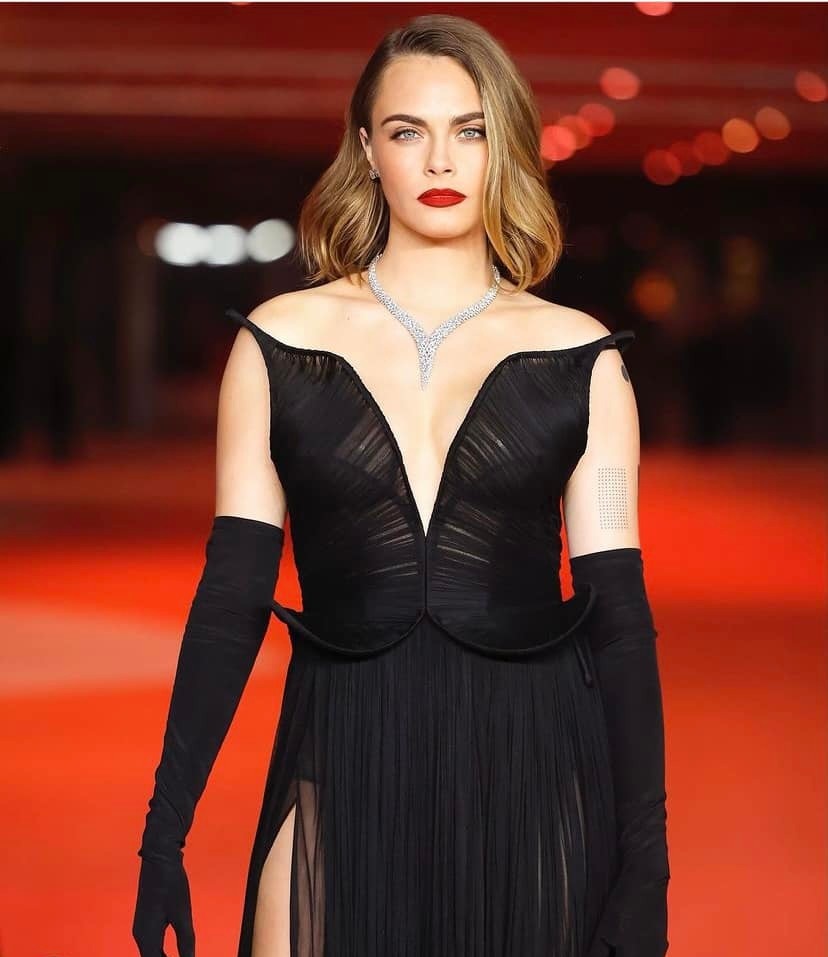 Cara Delevingne Net Worth, Wiki, Height, Age, Family, Husband and Career Cara Delevingne lives a fancy life that is still pretty low-key.
