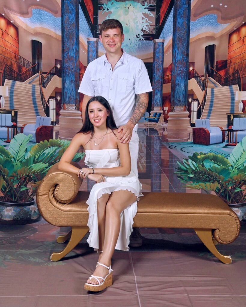 Autumn Monique Net Worth, Wiki, Height, Age, Family, Boyfriend and Career Autumn Monique and Matthew Morales were well-known TikTok stars.